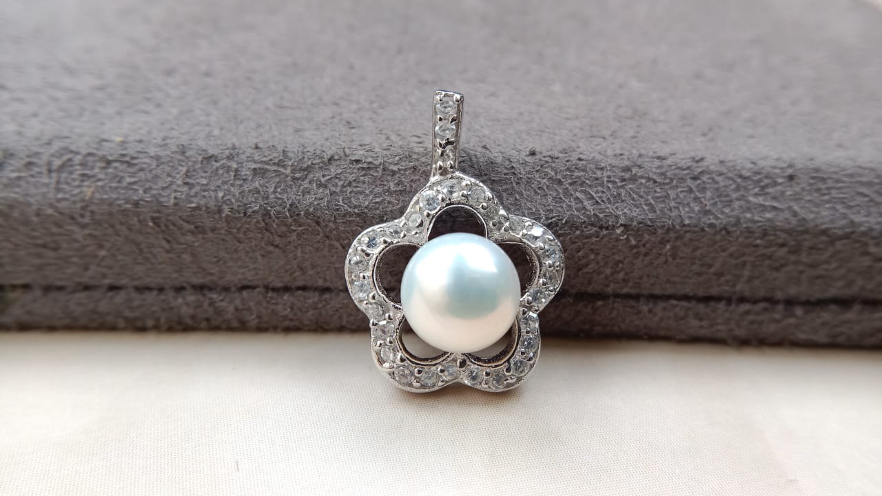 925 Pure Silver pearl pendent