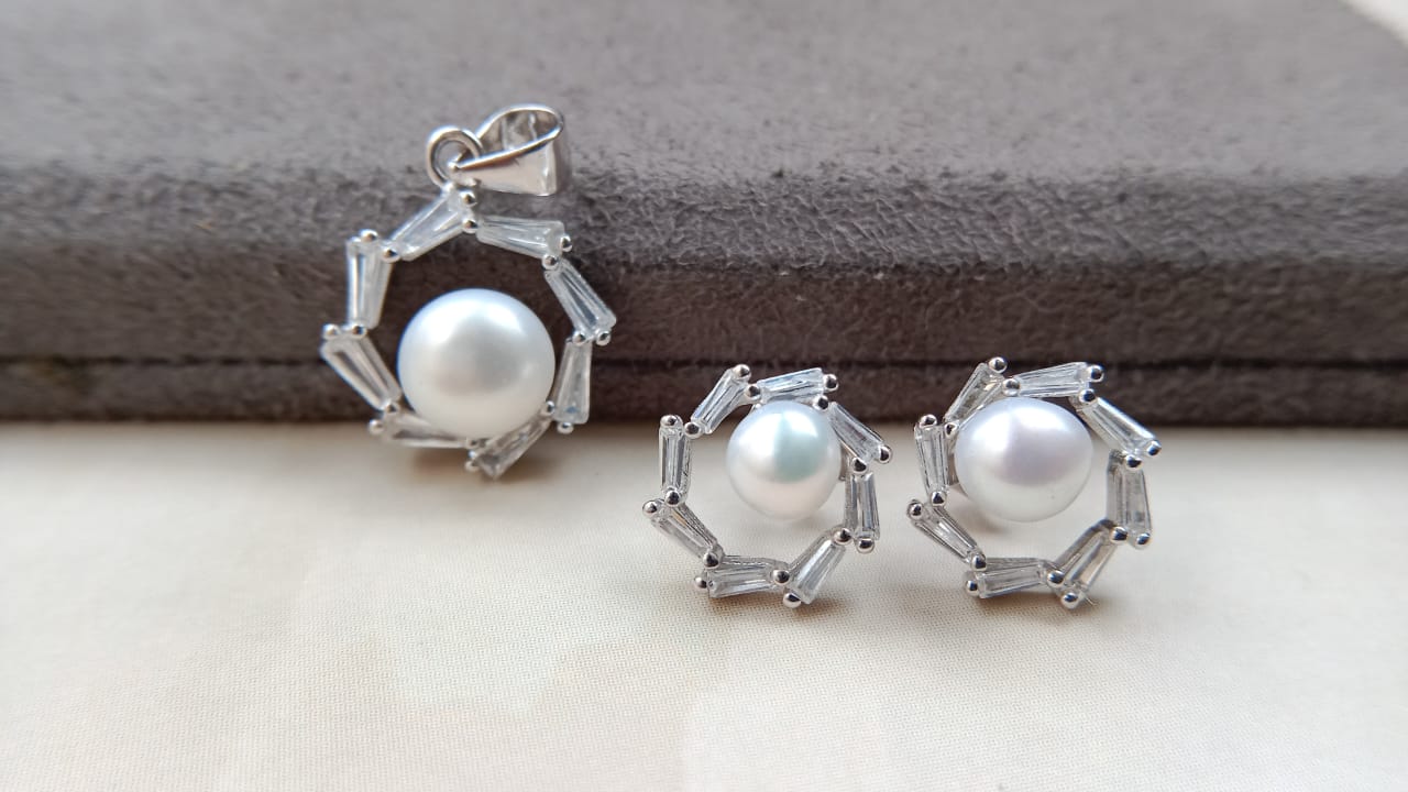 925 Pure Silver Pearl Pendent Set