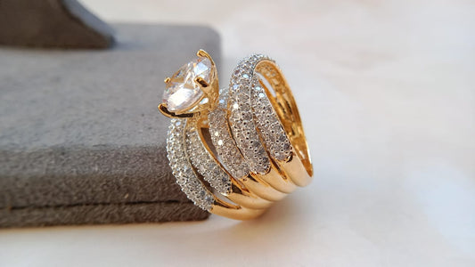 Solitaire Band Ring Golden