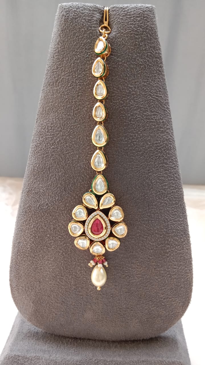 Golden Plated Tikka with Pearl Drop