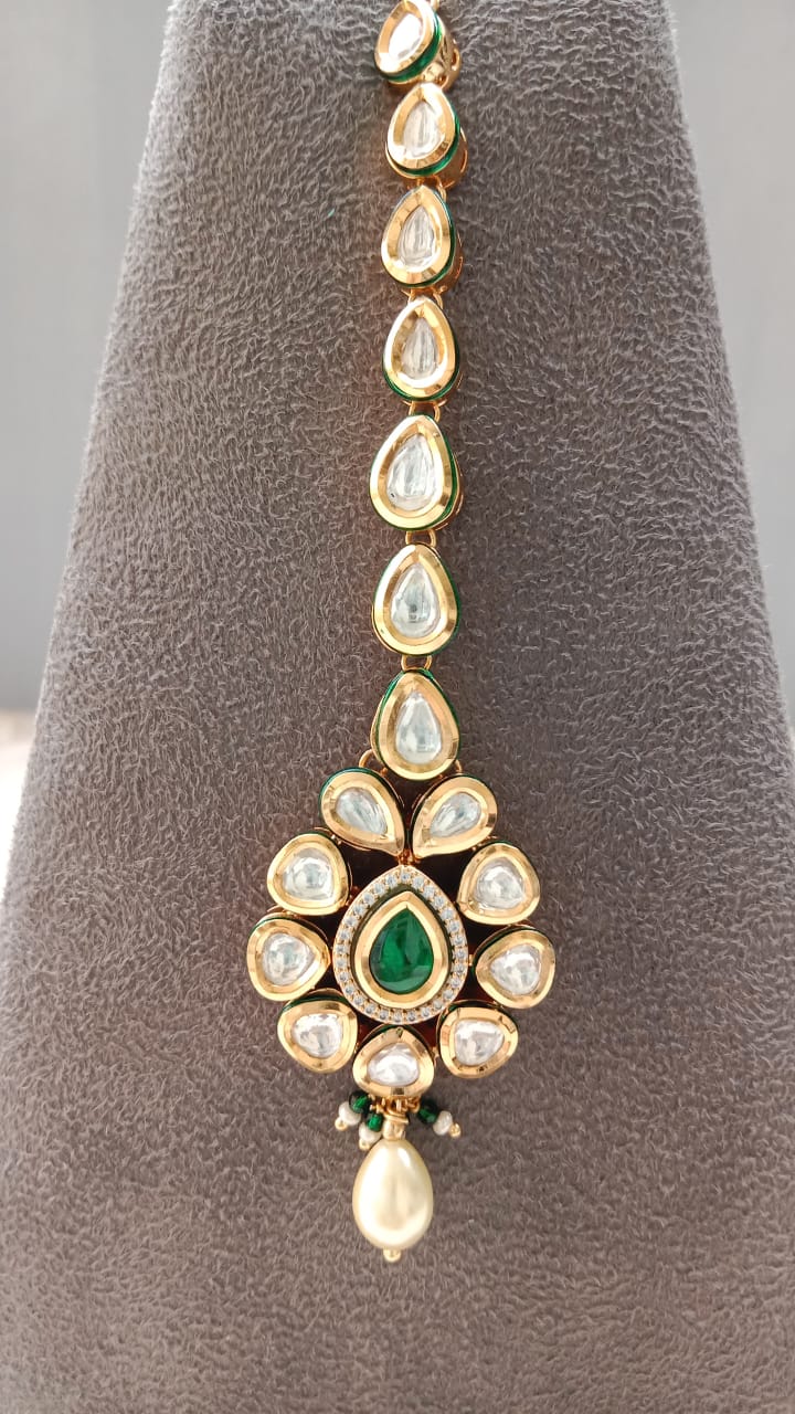 Golden Plated Tikka with Pearl Drop