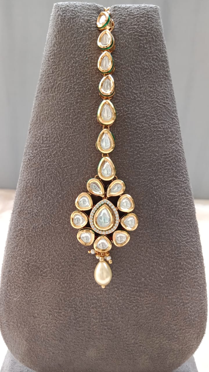 Golden Plated Tikka with Pearl Drop