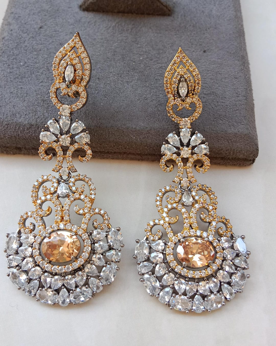 Victorian Long AD Earrings with Oval Center Stone (Green / LCT / Ruby)