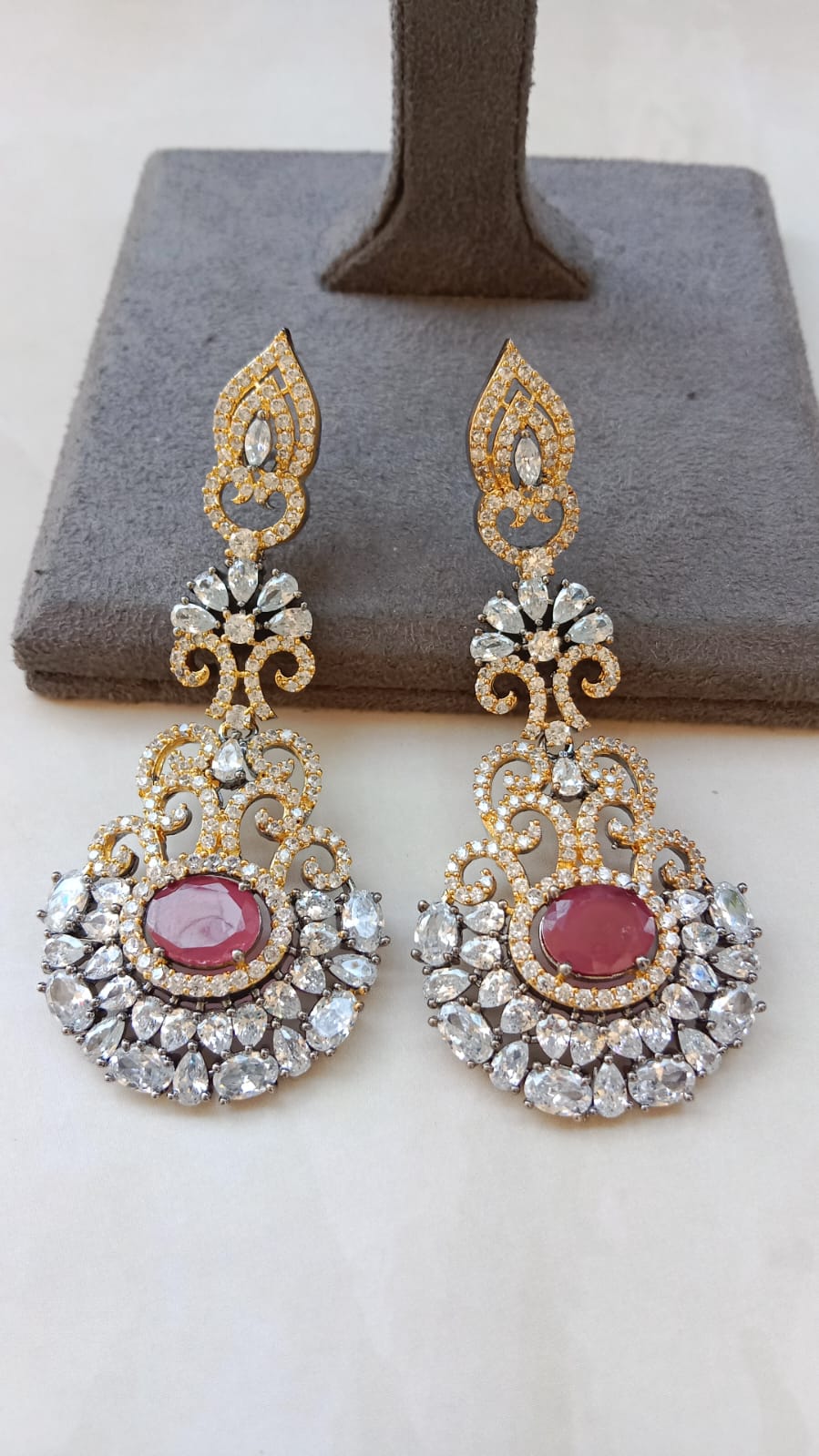 Victorian Long AD Earrings with Oval Center Stone (Green / LCT / Ruby)