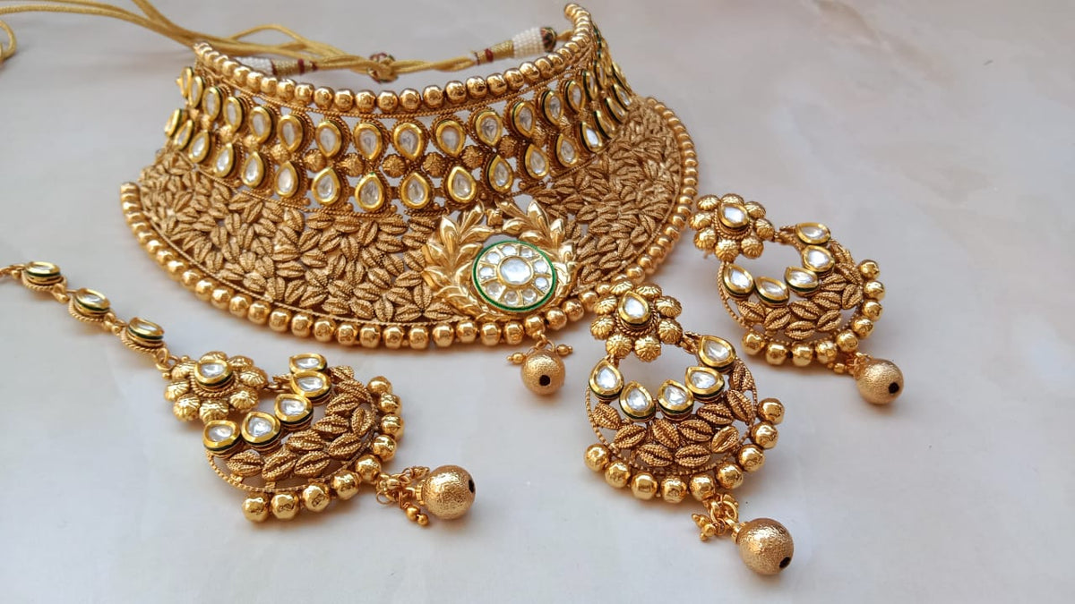Royal Antique Gold Nakshi & Kundan Bridal Choker Set