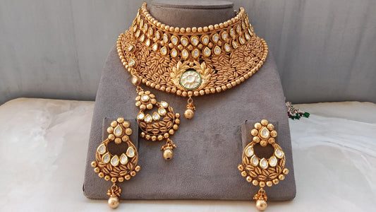 Royal Antique Gold Nakshi & Kundan Bridal Choker Set