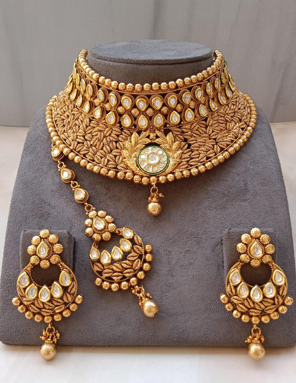 Royal Antique Gold Nakshi & Kundan Bridal Choker Set