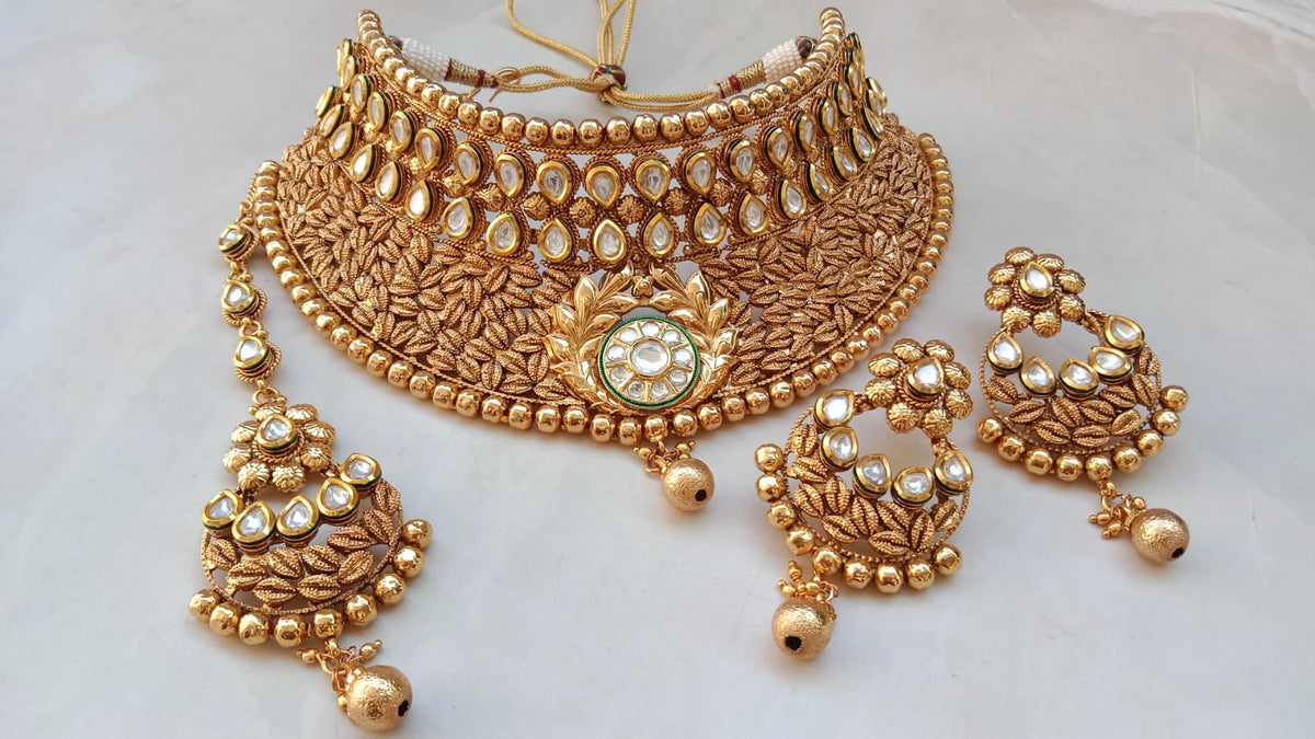 Royal Antique Gold Nakshi & Kundan Bridal Choker Set