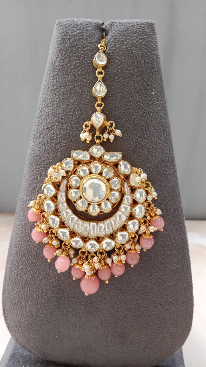 Kundan Tikka with Gold Plating