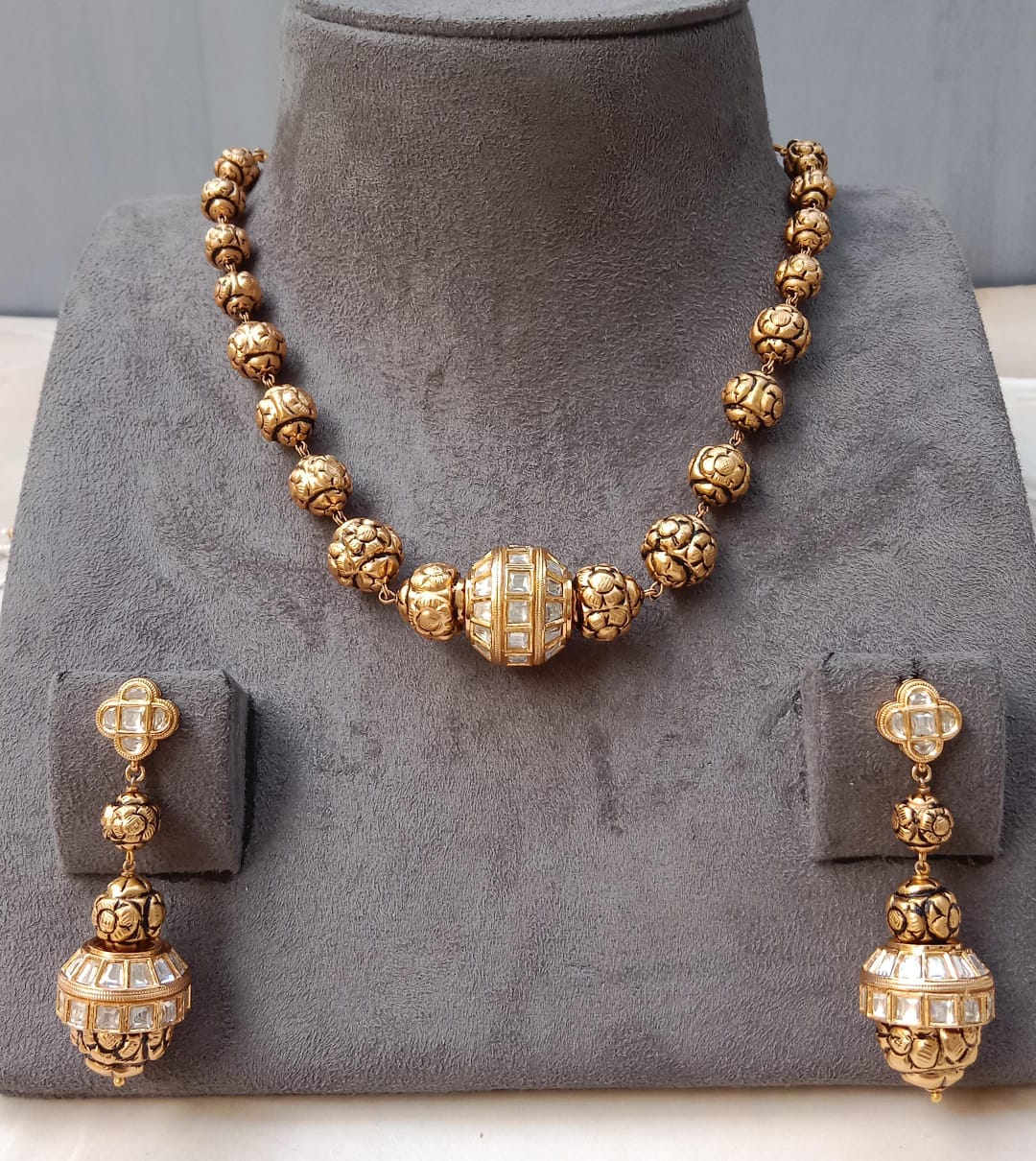 Polki Diamond Carved Designer set