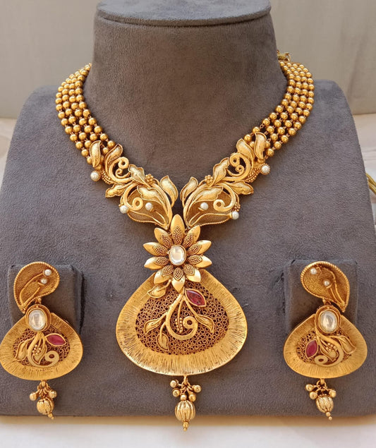 Gold plated Temple necklace set