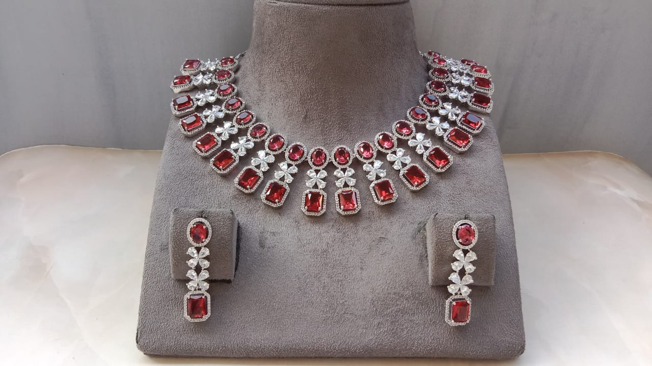 AD Necklace Set