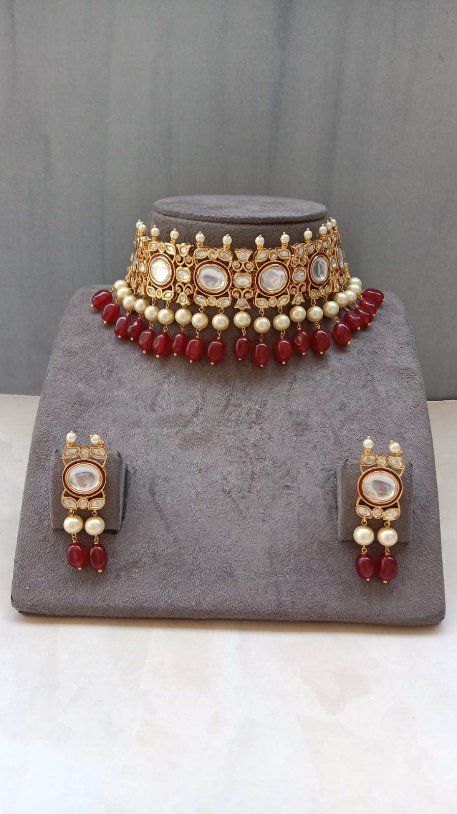 Kundan Choker set