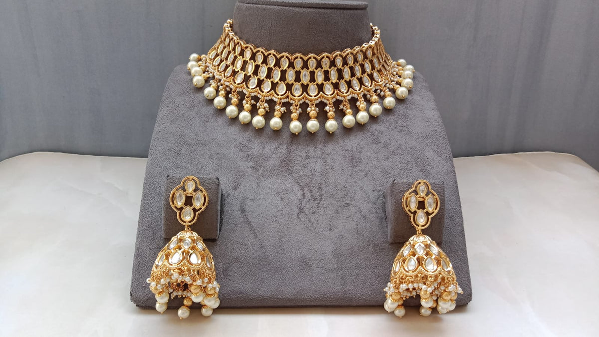 Elegant Kundan Choker Necklace Set with Pearl Drops