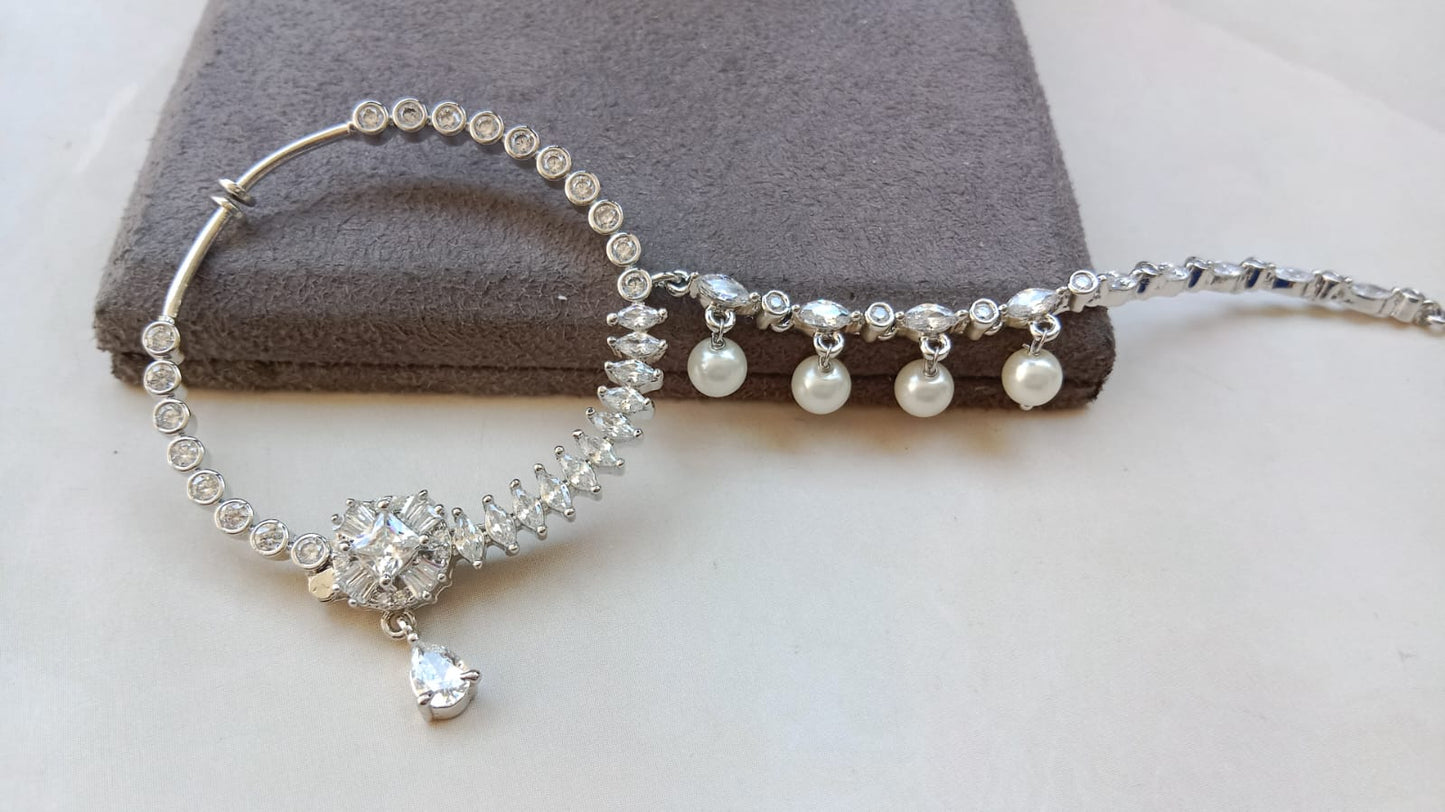 AD & Pearl Traditional Bridal Nosering