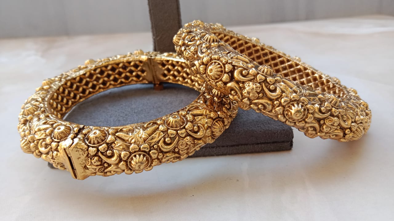 Gold Plated openable Bangle Pair