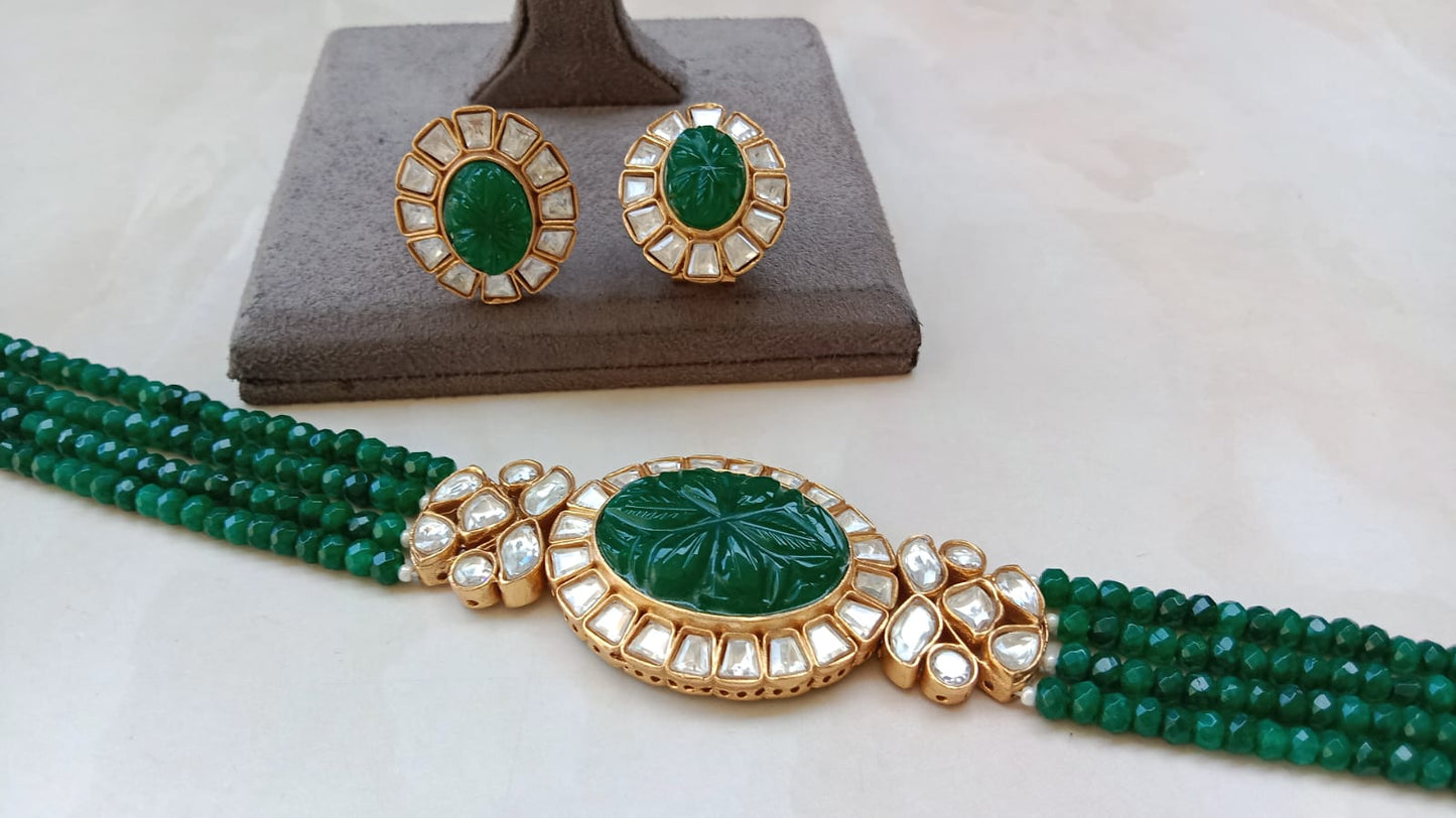 Emerald Carved Stone Kundan Choker Set