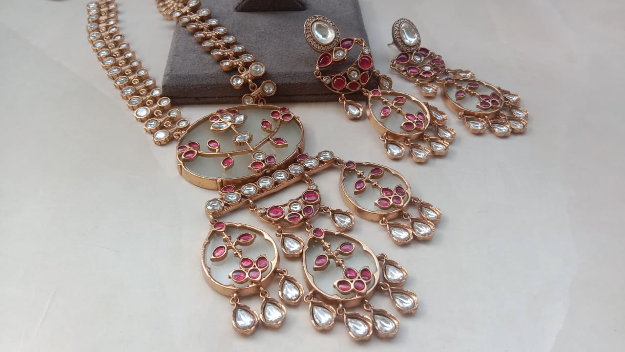 Gold plated Designer Kundan Set