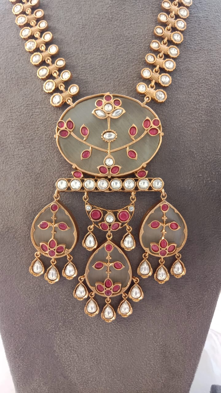 Gold plated Designer Kundan Set