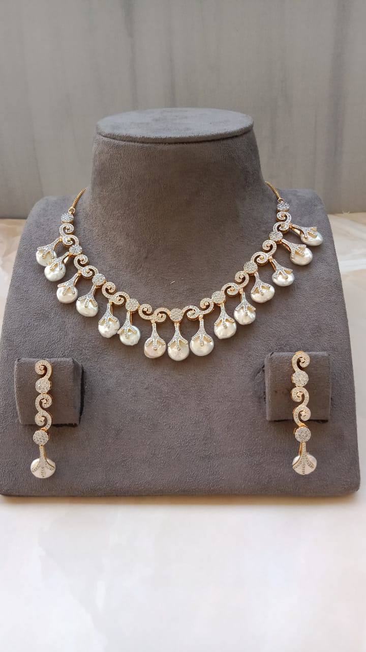 Pearl AD Necklace Set