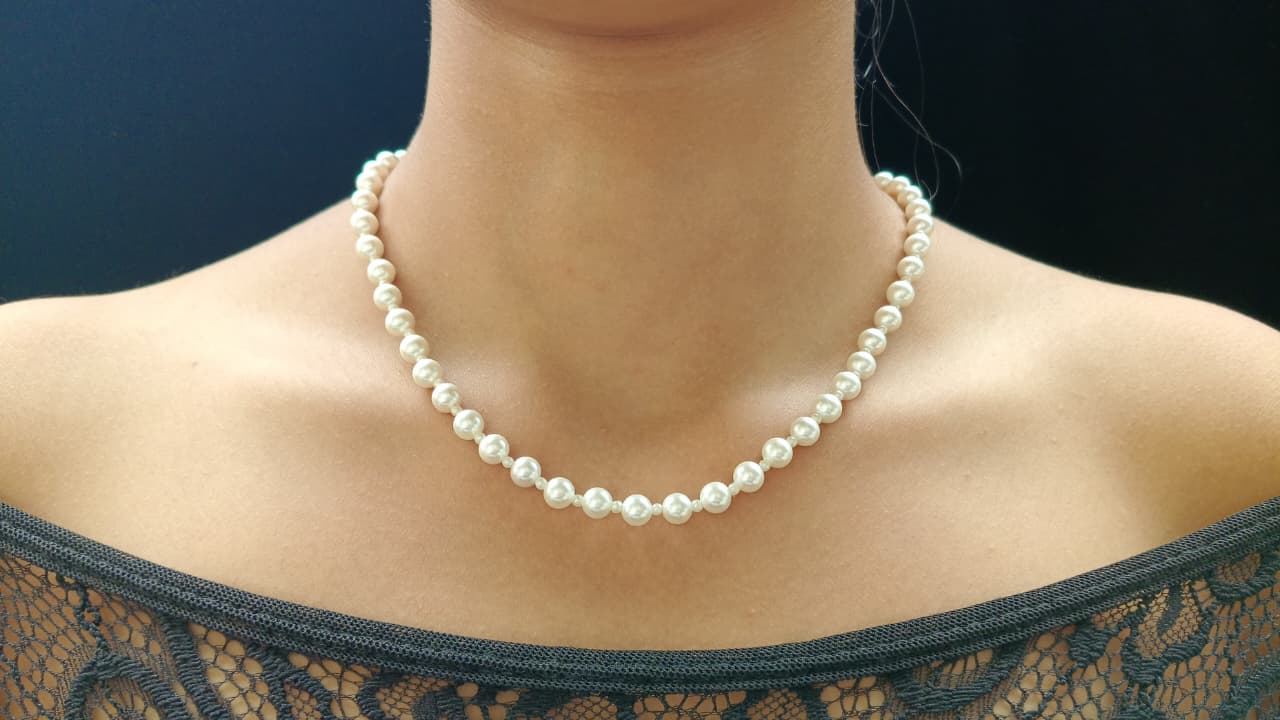 Elegant Classic Pearl Strand Necklace**