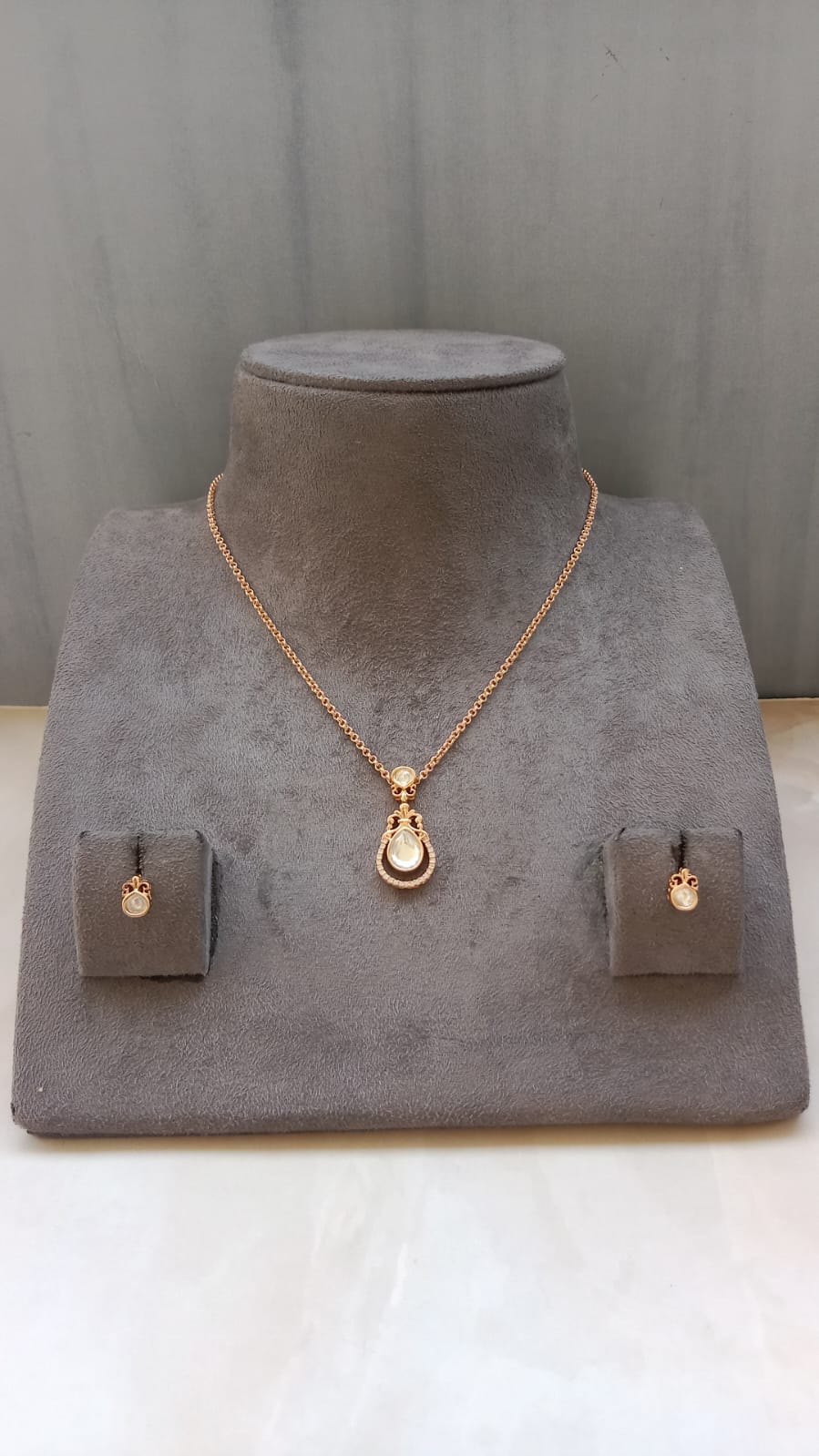 Pendant Set