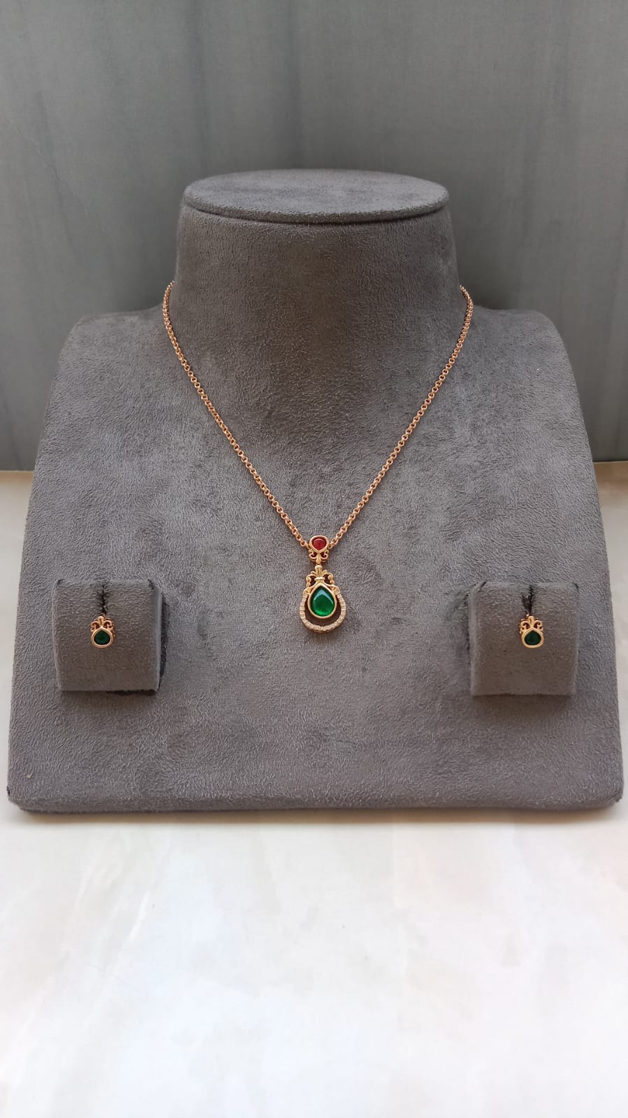 Pendant Set