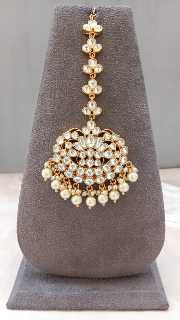 Golden Plated Tikka with Pearl Drop