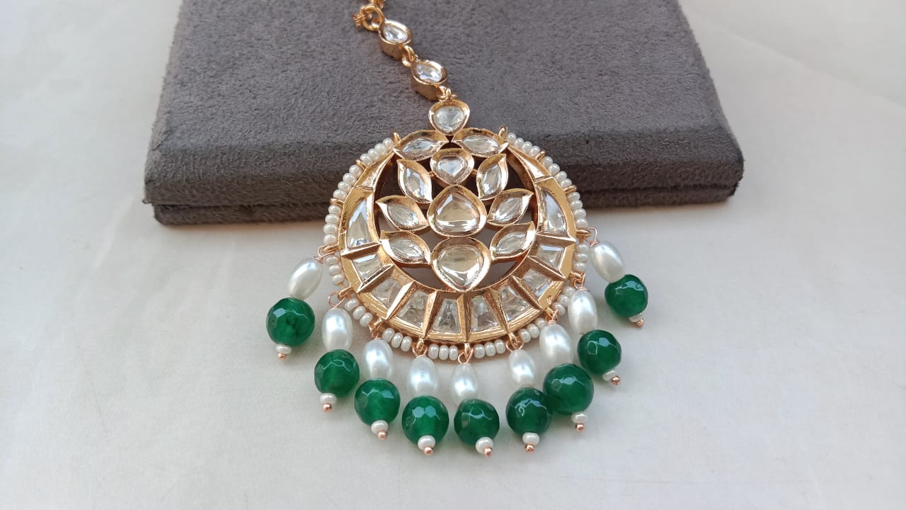 Polki Diamond Stone Tikka with Green Bead Hangings