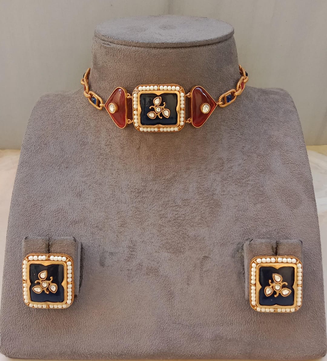 Ruby Sapphire Choker Meenakari Set