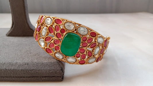 Kundan Bracelet with Golden Plating