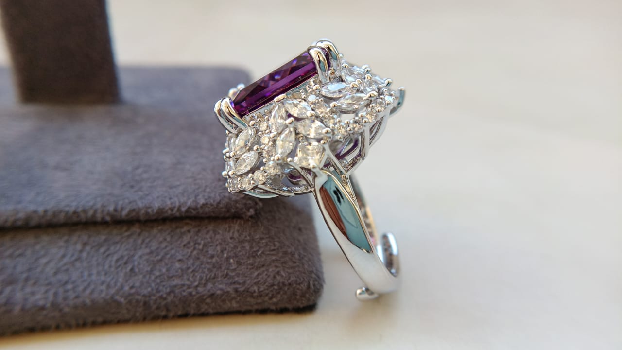 Elegant Adjustable AD Ring with Sparkling Diamond Finish