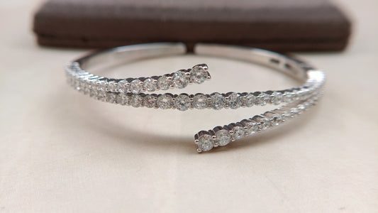 AD Bracelet with Adjustable Size – Rodium Plated