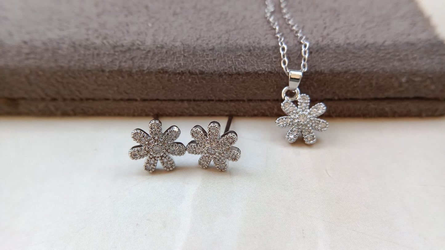 Sparkle Blossom AD Pendant & Earrings Set