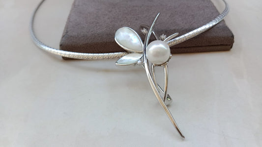 Chain Pendant with Mother of Pearl and Ivory Stone
