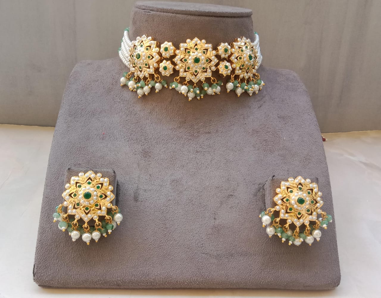 Kundan Choker Set – Mint & Ruby Colour Options with Beads and Stones