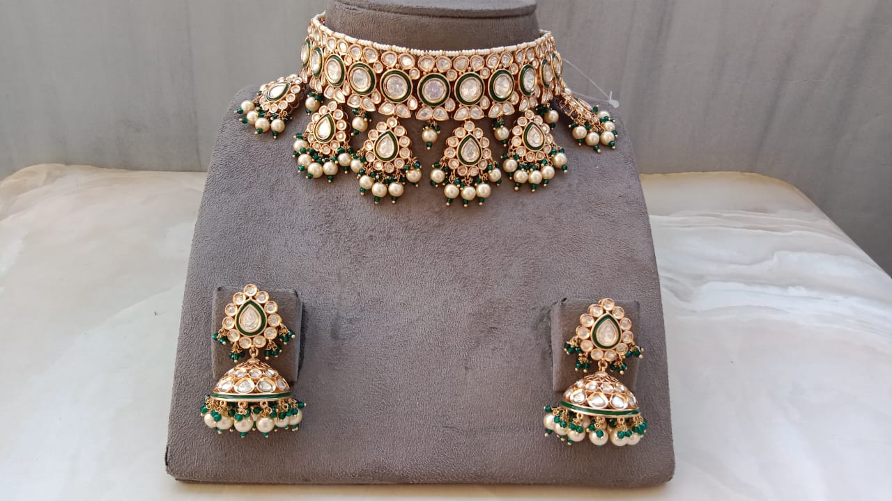 Regal Kundan Choker Set with Pearl & Green Bead Drops