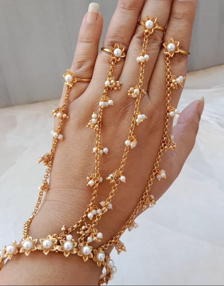 Golden Pearl Floral Haathphool with Ring Chain Design