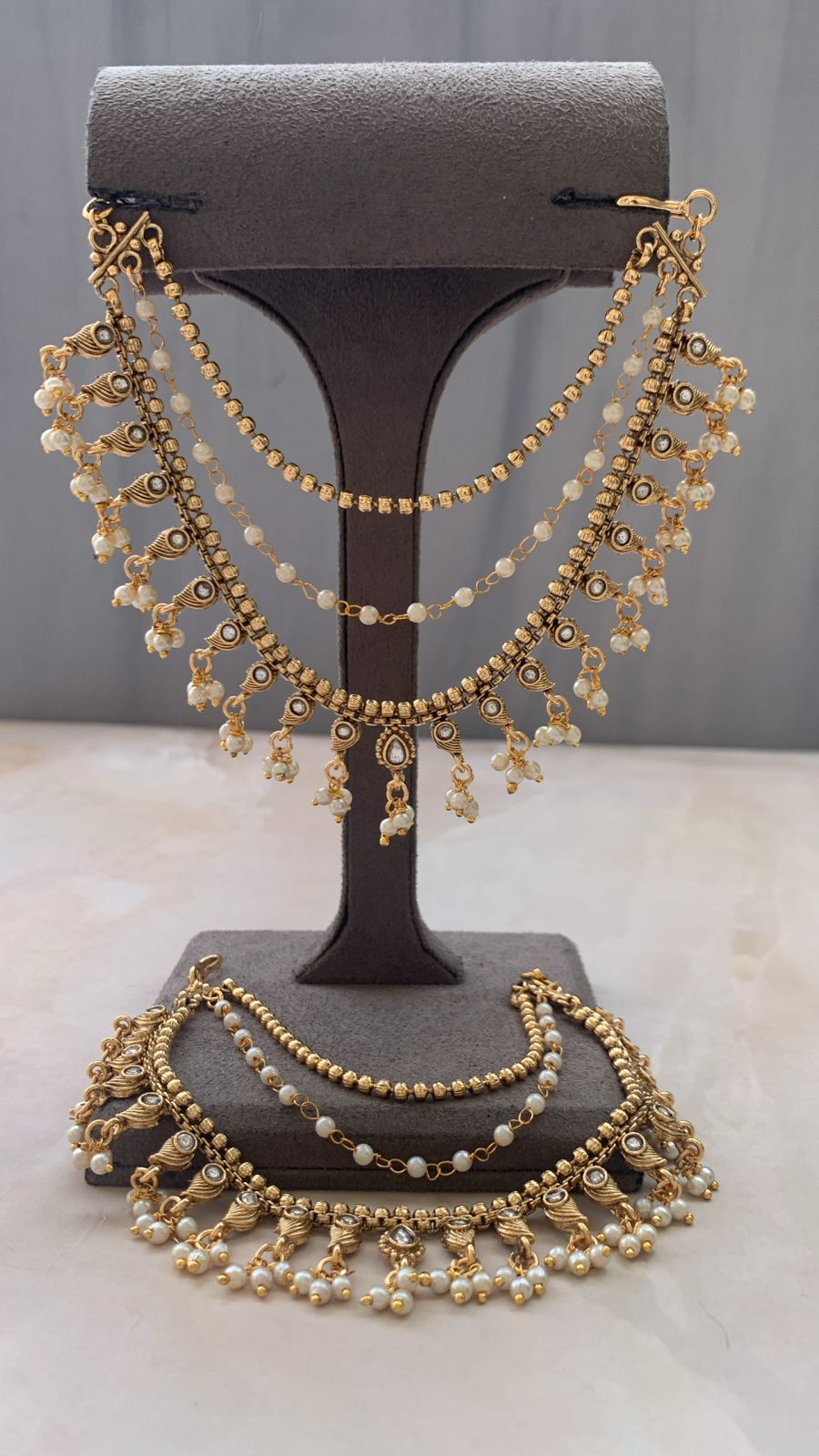Elegant Gold-Tone Pearl Earchain