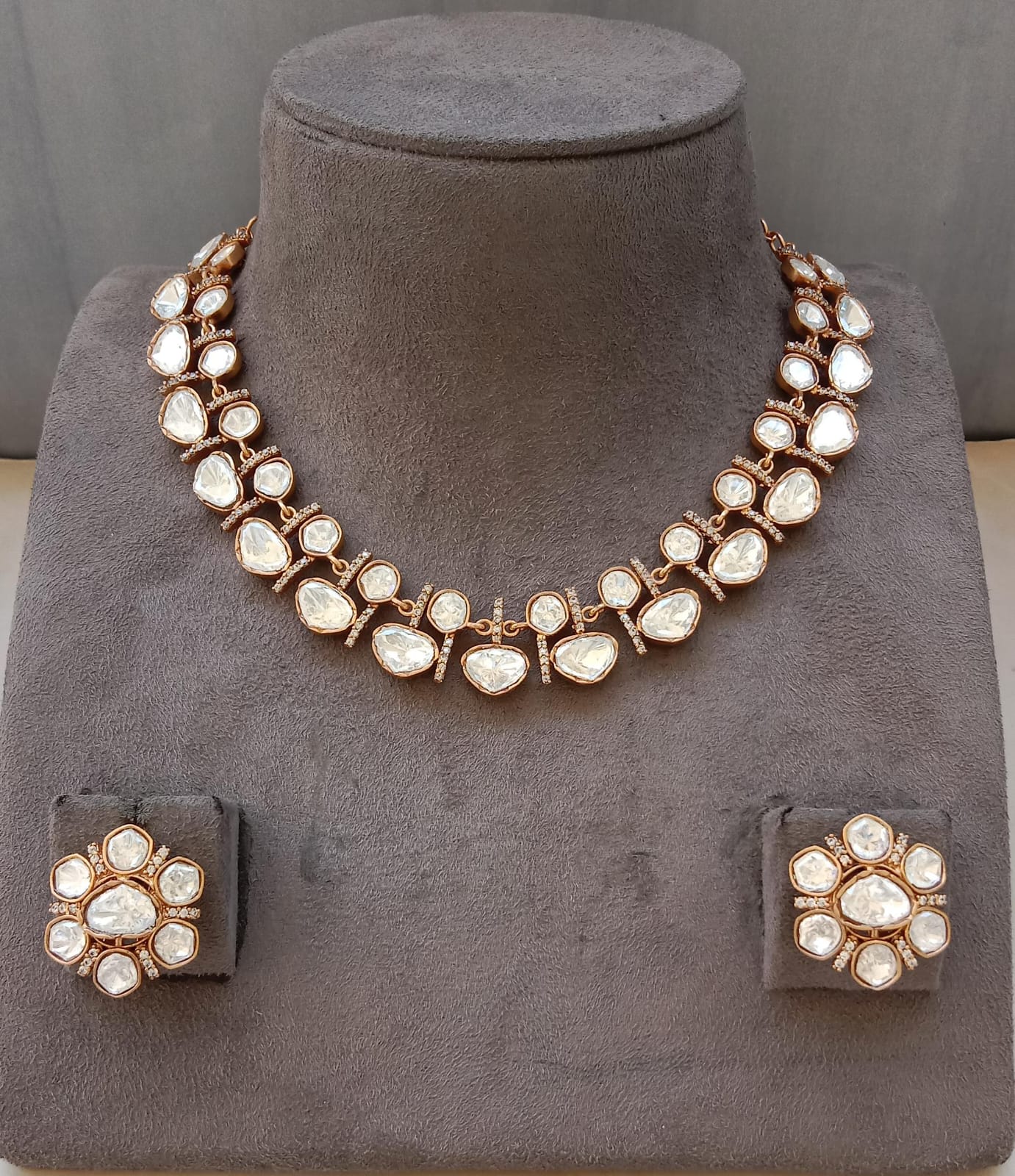 Royal Polki Glow Necklace Set